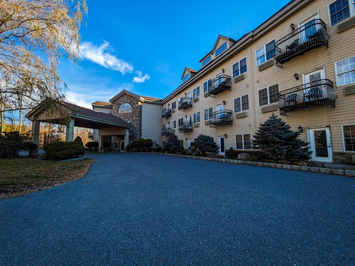 The Willowbrook Golf Hotel At Split Rock Lake Harmony Exterior foto
